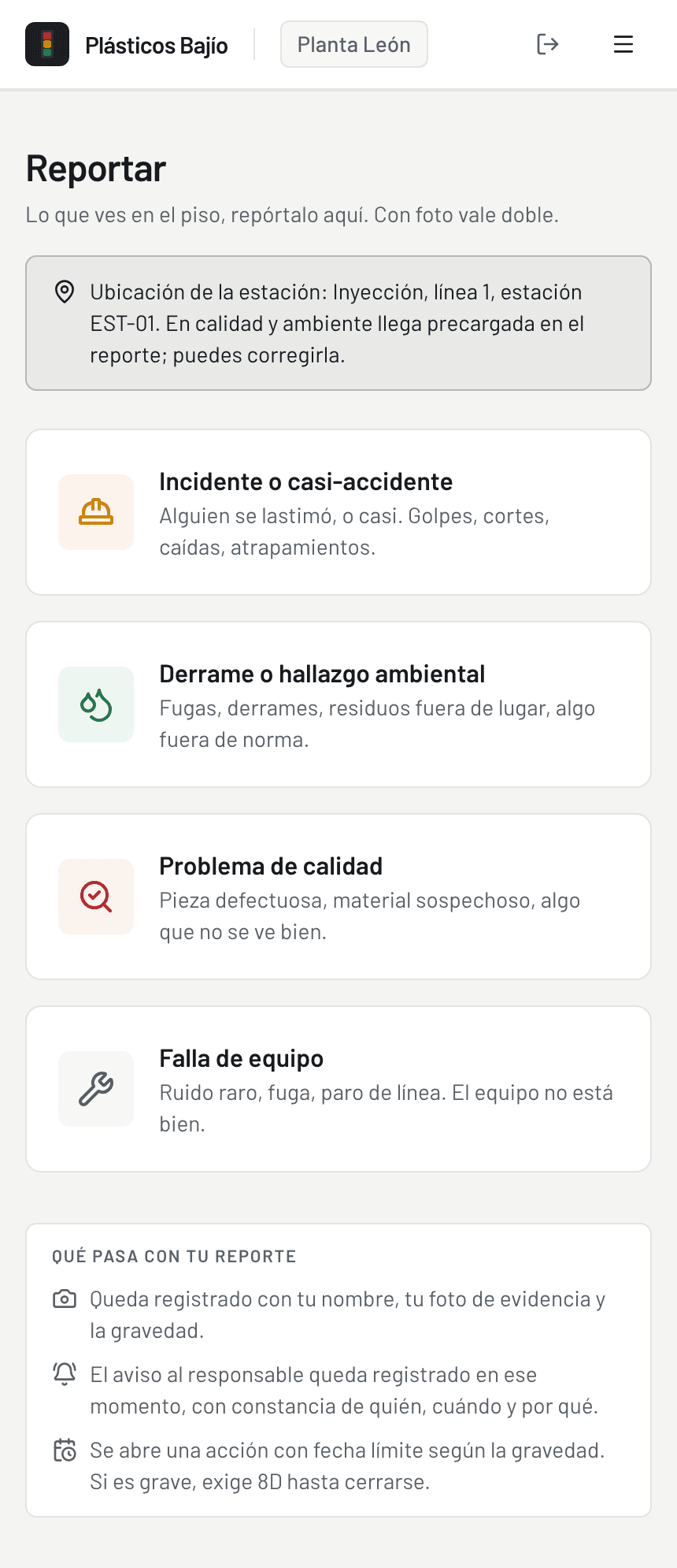 Reporte desde el celular con la estación identificada y espacio para adjuntar evidencia